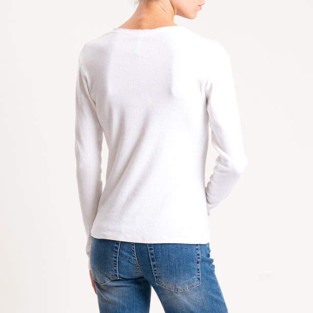 Tensione in-T-shirt scollo v a costine maniche lunghe - latte