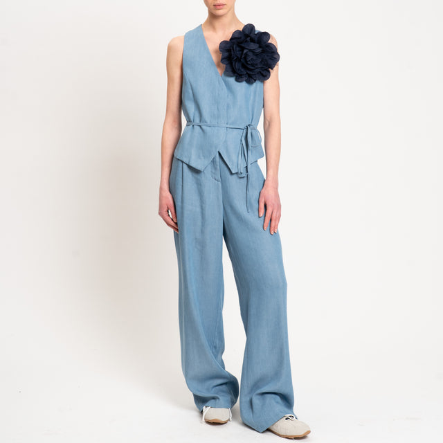 Tensione in-Gilet chambray spilla fiore - denim