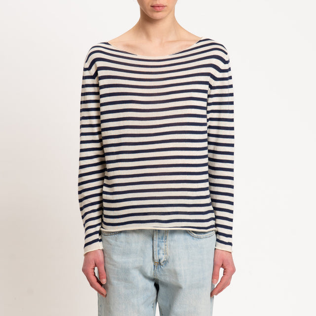 Tensione in-Maglia scollo barca a righe 100 cotone- burro/blu
