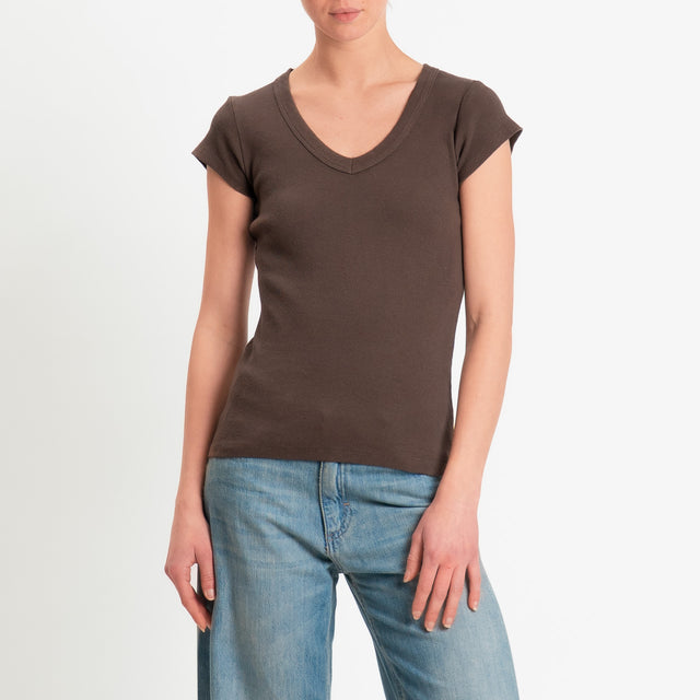 Tensione in-T-shirt scollo v a costine - cioccolato