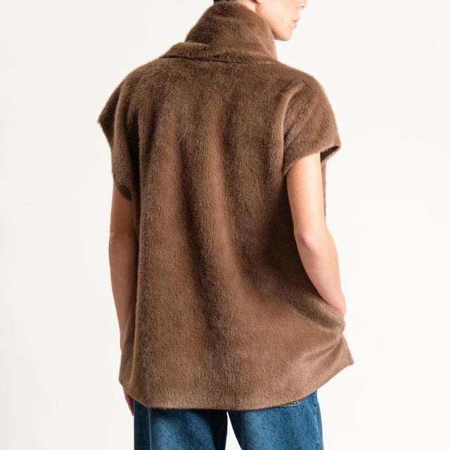 Tensione in-Gilet ecopellicia con sciarpa - moro