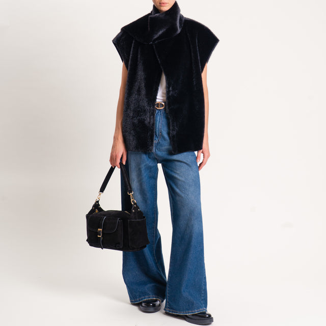 Tensione in-Gilet ecopellicia con sciarpa - nero