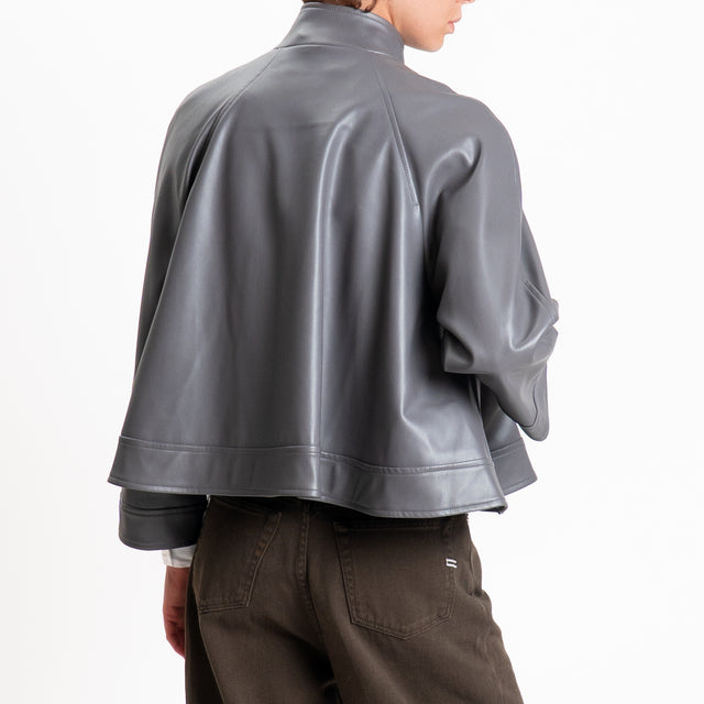 Tensione in-Giacca similpelle con zip - piombo