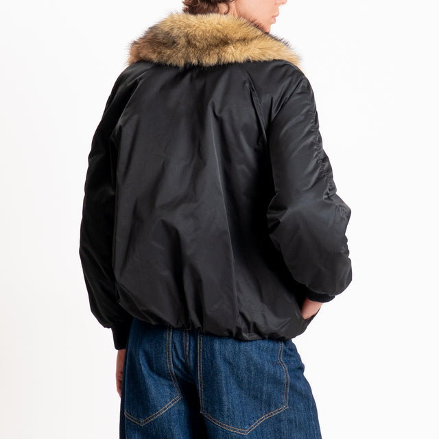 Tensione in-Bomber con ecopelliccia - nero