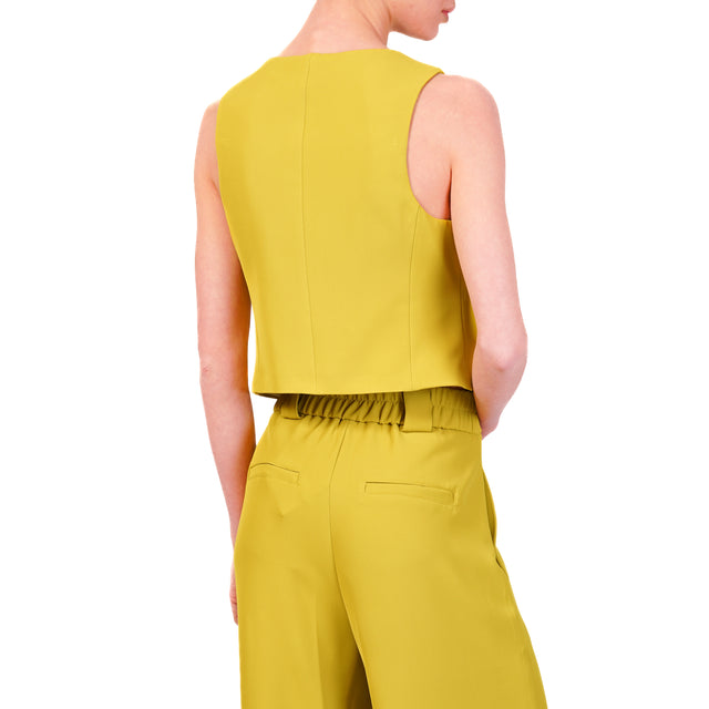 Tensione in-Completo gilet e pantalone tessuto fluido  - olio