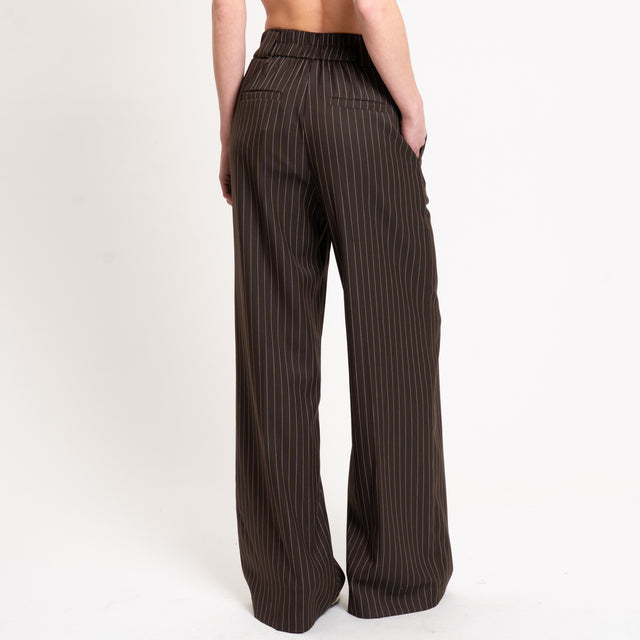 Tensione in-Completo gessato gilet e pantalone - moro