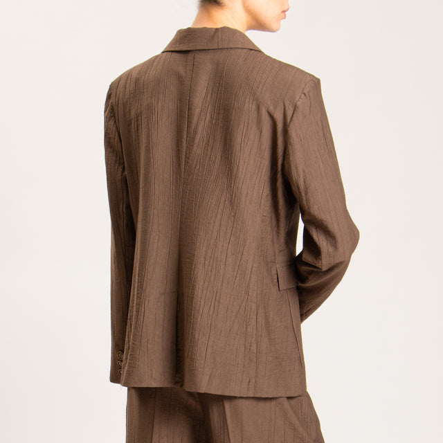 Tensione in-Completo giacca + pantalone viscosa goffrato - moro