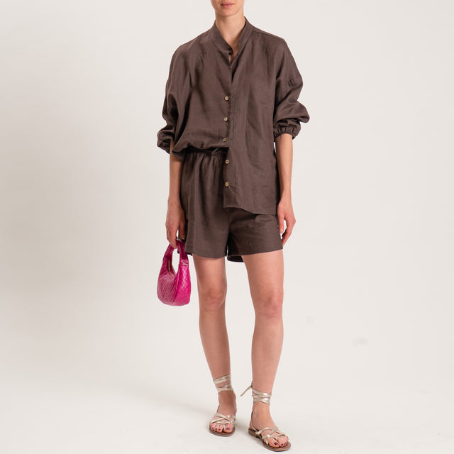 Tensione in-Completo camicia e shorts misto lino - moro