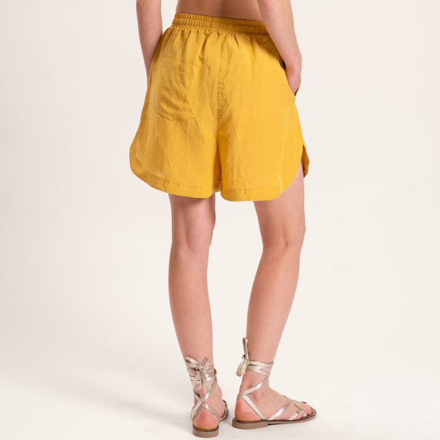 Tensione in-Completo camicia e shorts misto lino - zafferano