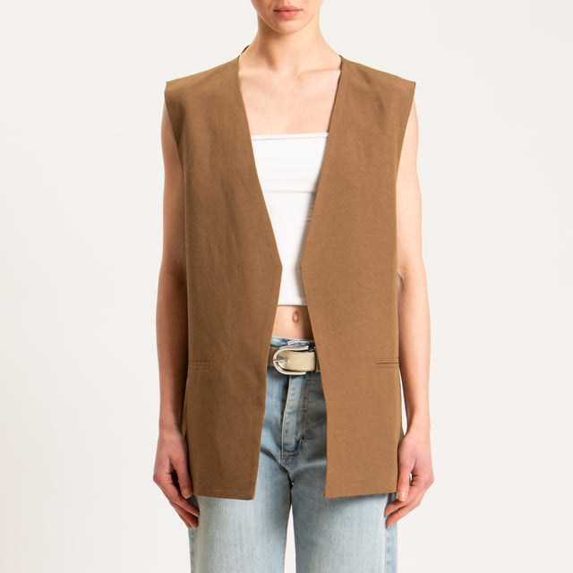 Tensione in-Gilet misto lino - tabacco