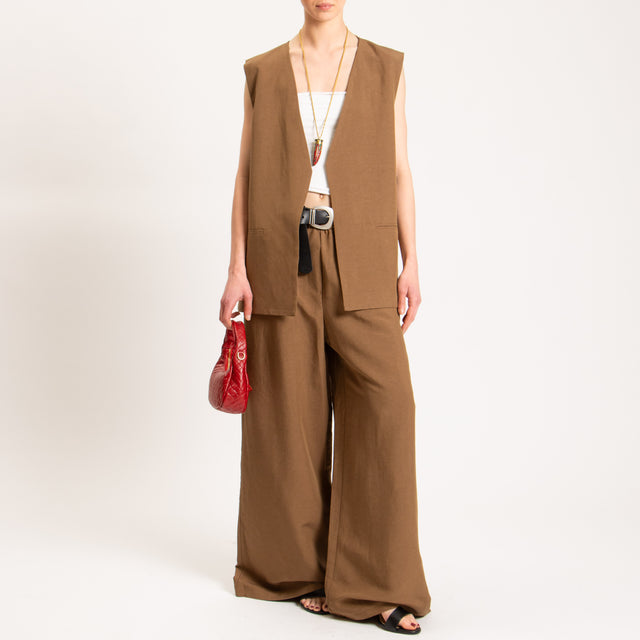 Tensione in-Gilet misto lino - tabacco