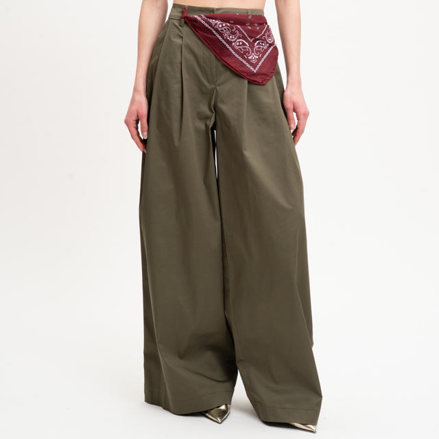 Tensione in-Pantalone wide leg con bandana - militare