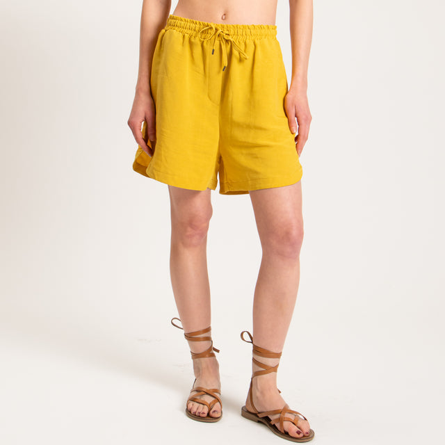 Tensione in-Shorts misto lino - zafferano