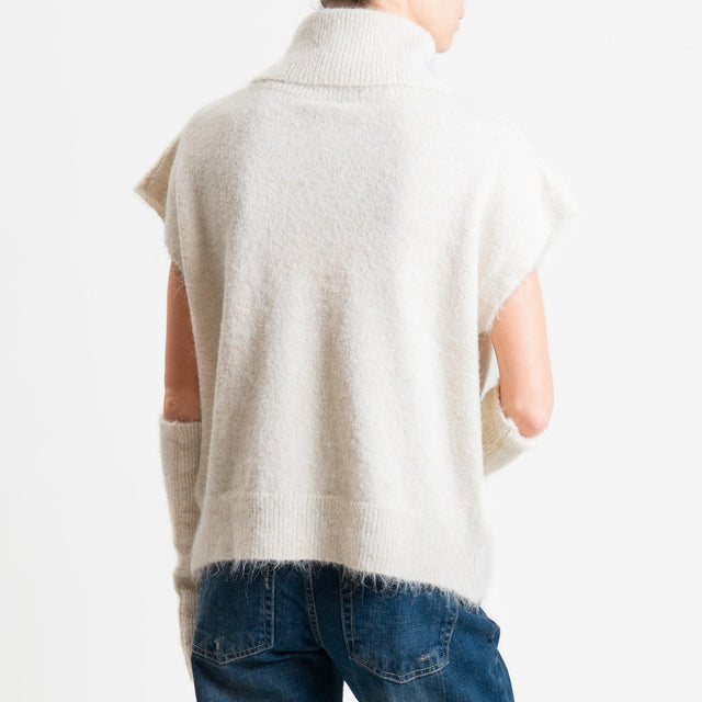 Tensione in-Maglia smanicata mohair collo alto con manicotti - cacha