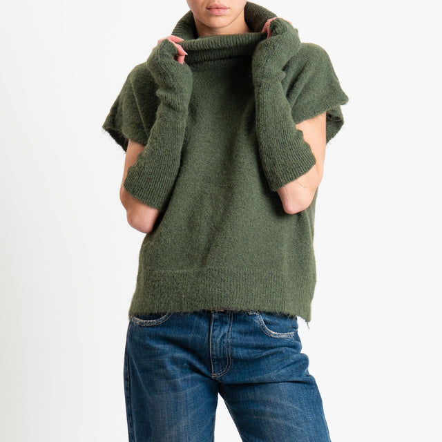 Tensione in-Maglia smanicata mohair collo alto con manicotti - verde bosco