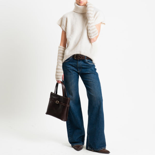 Tensione in-Maglia smanicata collo alto con manicotti - panna/beige