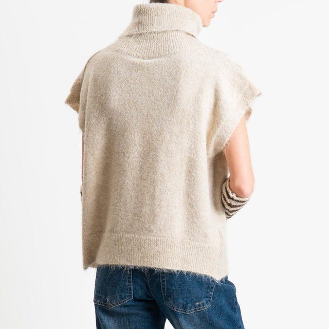 Tensione in-Maglia smanicata collo alto con manicotti - beige/moro