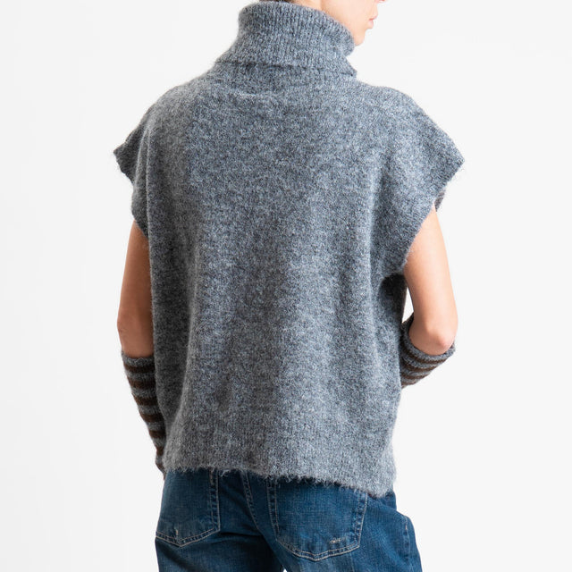 Tensione in-Maglia smanicata collo alto con manicotti - antracite/moro