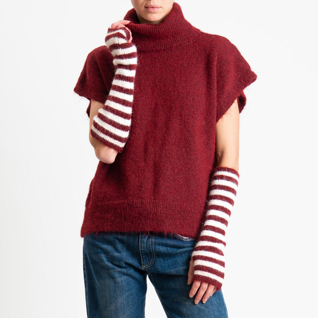 Tensione in-Maglia smanicata collo alto con manicotti - vino/latte