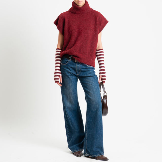 Tensione in-Maglia smanicata collo alto con manicotti - vino/latte