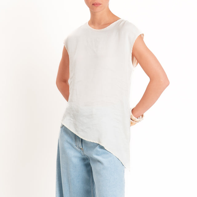 Tensione in-Blusa asimmetrica in cupro- burro