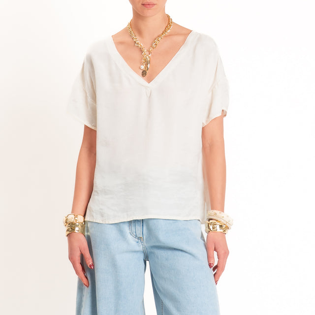 Tensione in-Blusa scollo v in cupro - burro