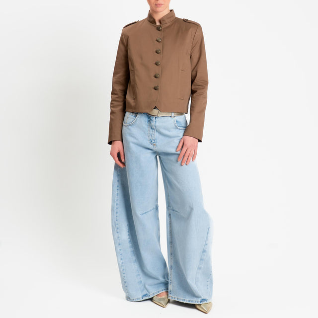 Tensione in-Giacca con tasche dettaglio bottoni - cognac