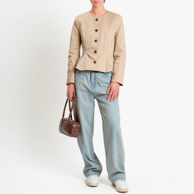 Tensione in-Giacca con spalline in cotone elasticizzato - sabbia