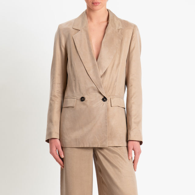 Tensione in-Giacca doppiopetto tessuto cupro - sabbia