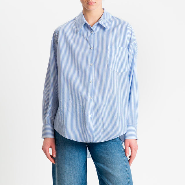 Tensione in-Camicia over con taschino in cotone - righe fine celeste/bianco