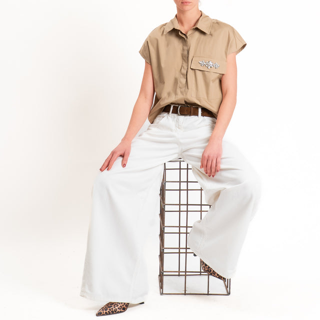Tensione in-Camicia smanicata popeline con dettaglio strass - cognac