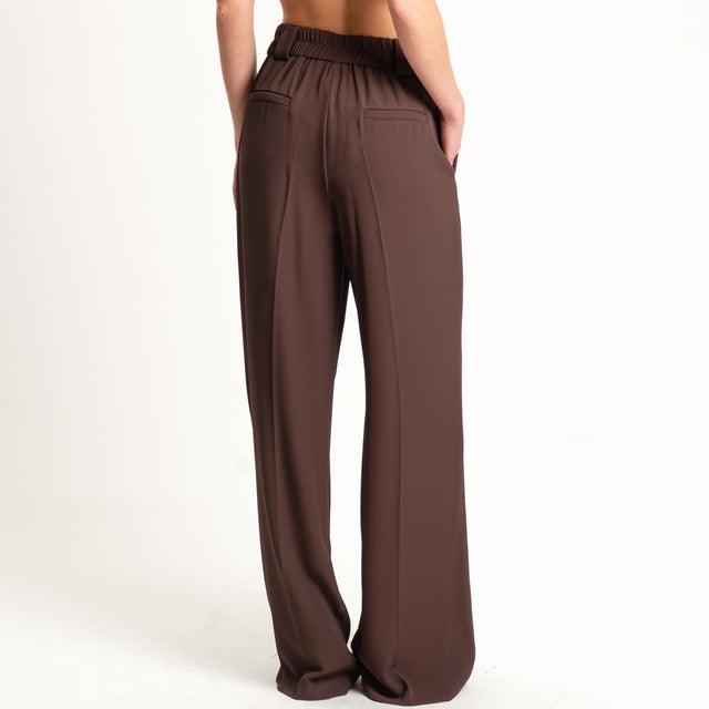 Tensione in-Completo gilet e pantalone tessuto fluido - ebano