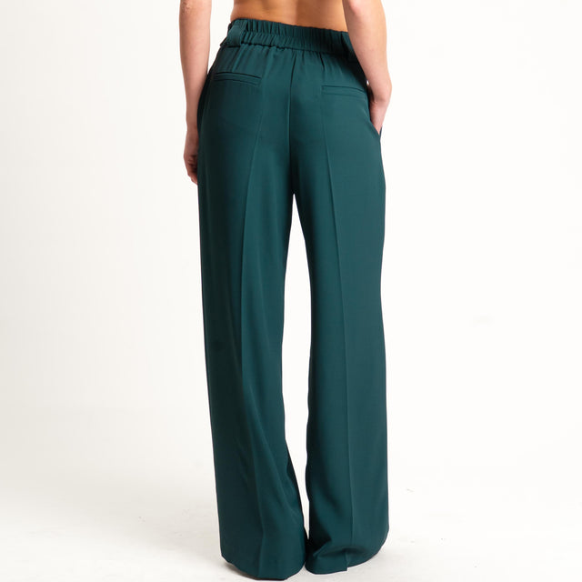 Tensione in-Completo gilet e pantalone tessuto fluido - VERDE