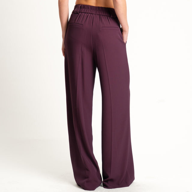 Tensione in-Completo gilet e pantalone tessuto fluido - melanzana