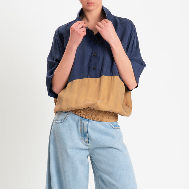 Tensione in-Blusa cupro bicolore - blu/camel