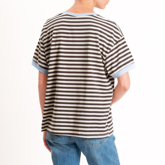 Tensione in-T-shirt in jersey a righe - celeste/moro/panna
