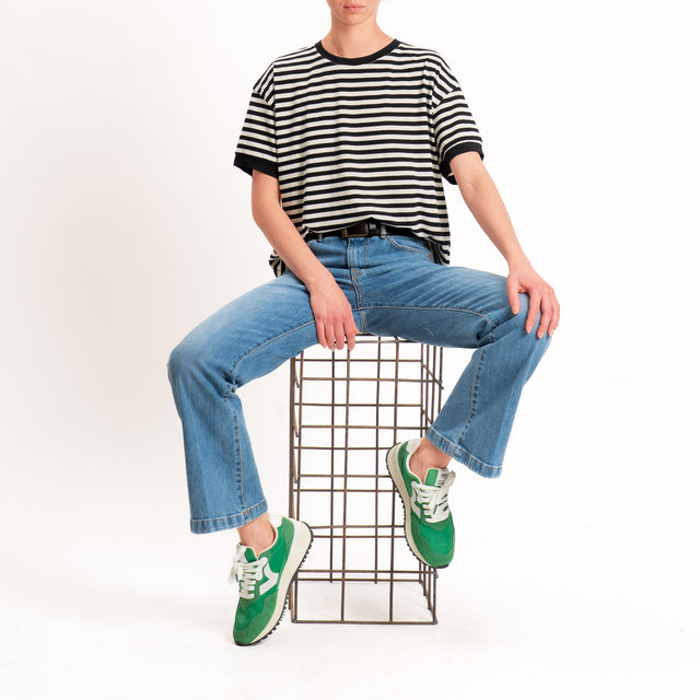 Tensione in-T-shirt in jersey a righe - nero/panna