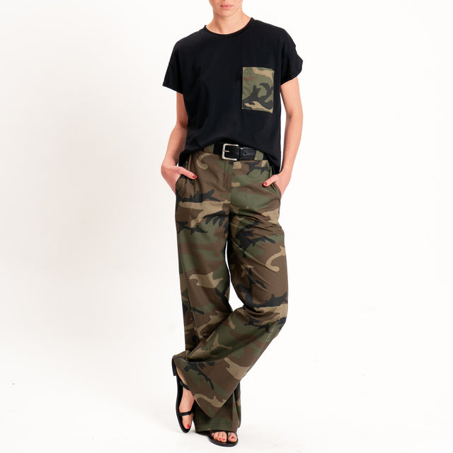 Tensione in-T-shirt girocollo taschino camouflage - nero
