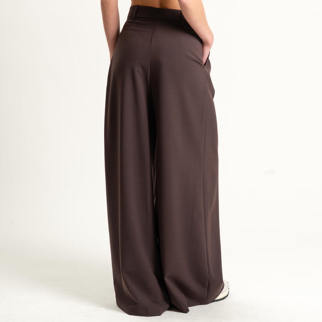 Tensione in-Pantalone wide leg con pince - moro