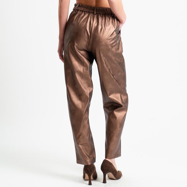 Tensione in-Pantalone similpelle elastico dietro - laminato moro