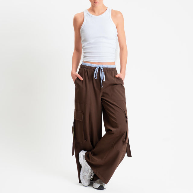 Tensione in-Pantalone cargo con coulisse - moro/celeste