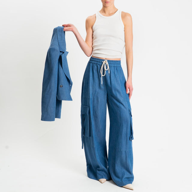 Tensione in-Pantalone cargo chambray con coulisse - light denim