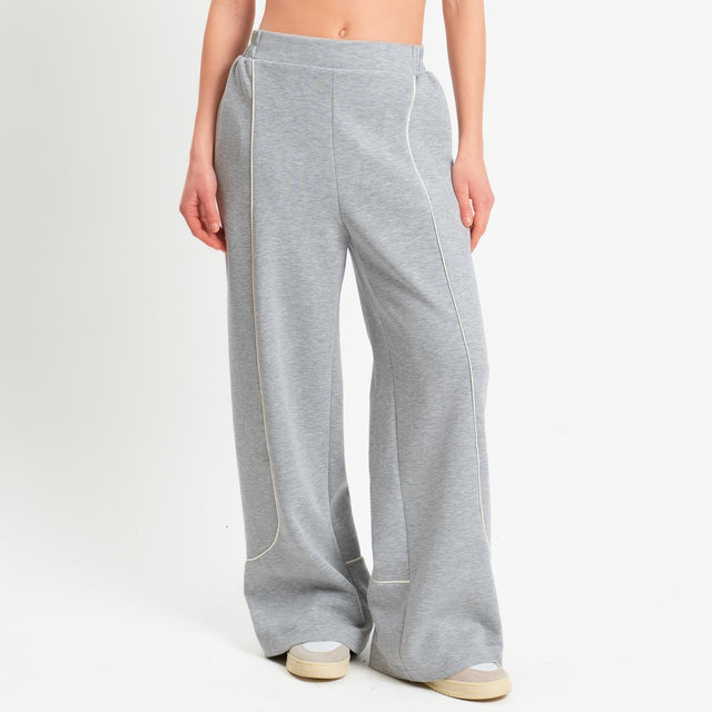 Tensione in-Pantalone felpa wide leg elastico dietro - grigio/panna