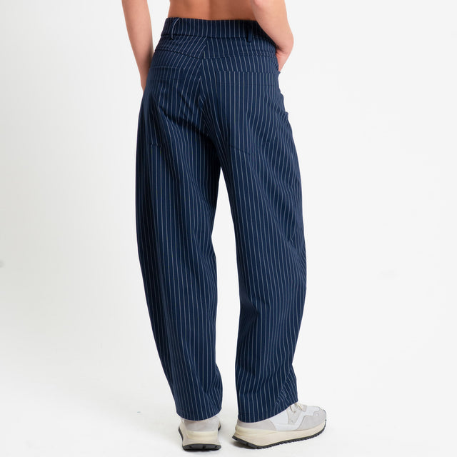 Tensione in-Pantalone gessato barrel fit - blu