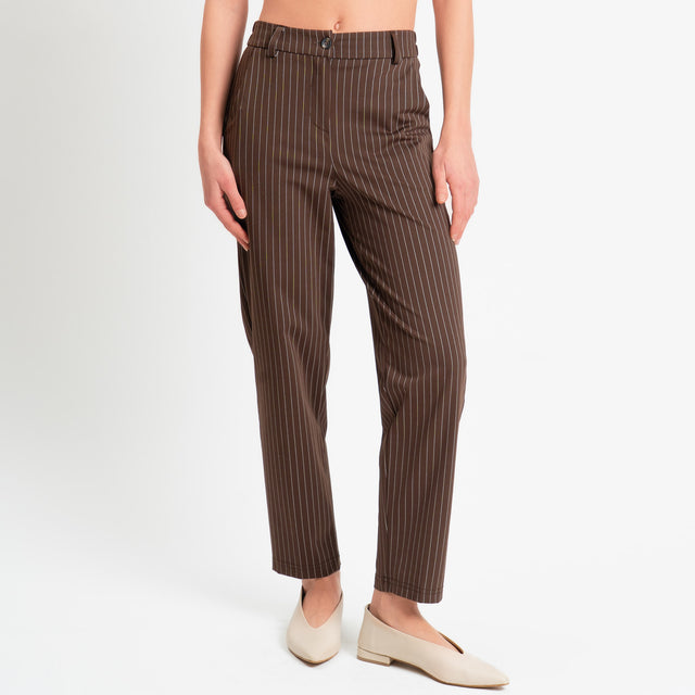 Tensione in-Pantalone gessato elastico dietro - moro