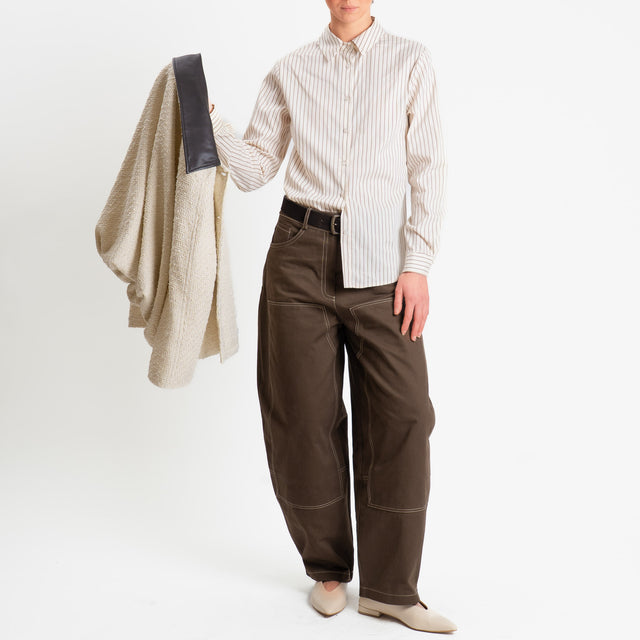 Tensione in-Pantalone carpenter relaxed fit cuciture a contrasto - moro