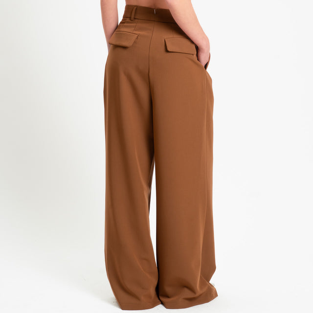 Tensione in-Pantalone in poliviscosa wide leg con pinces - cammello