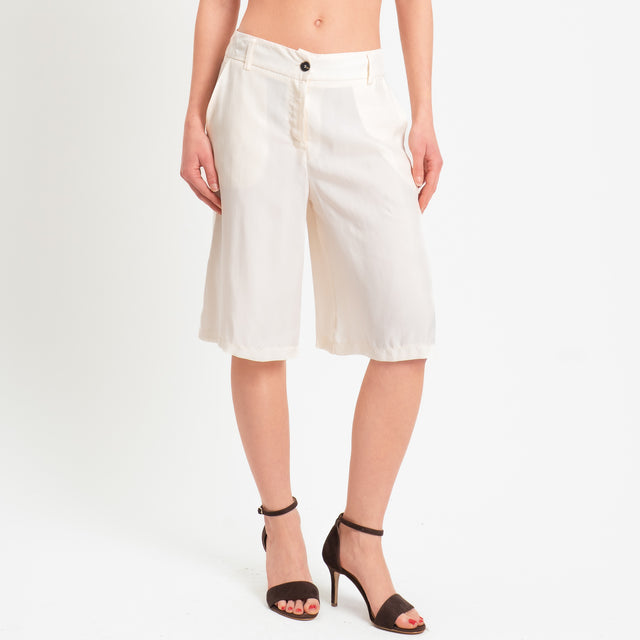 Tensione in-Bermuda in cupro - panna