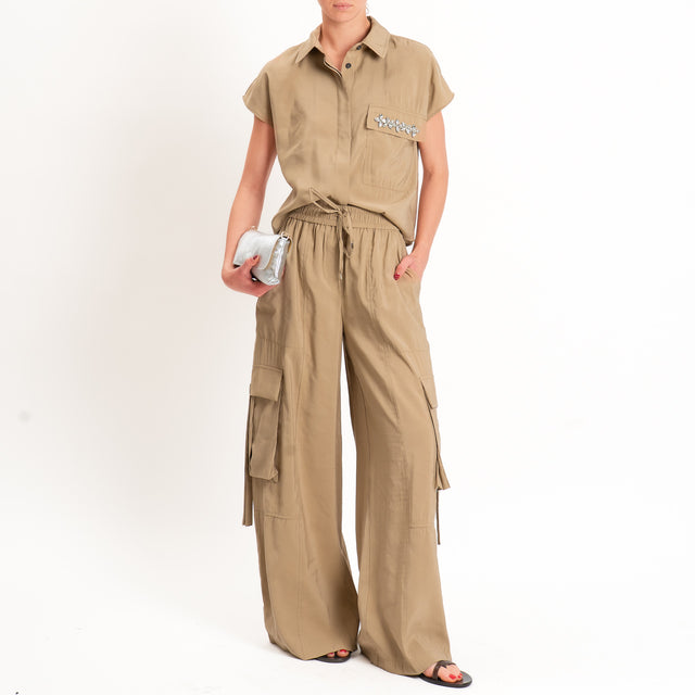 Tensione in-Pantalone cargo in cupro - camel