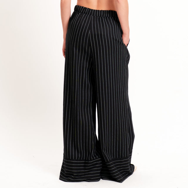 Tensione in-Pantalone gessato misto lino elastico - nero